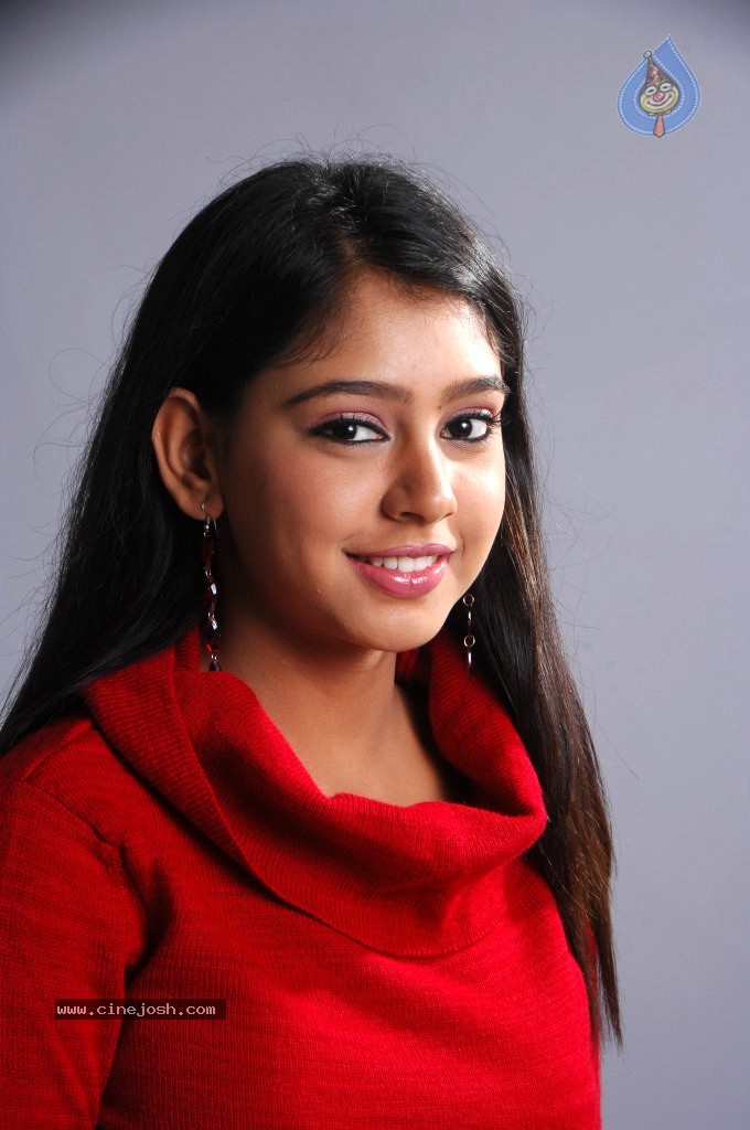 Neethi Taylor New Gallery - 11 / 53 photos