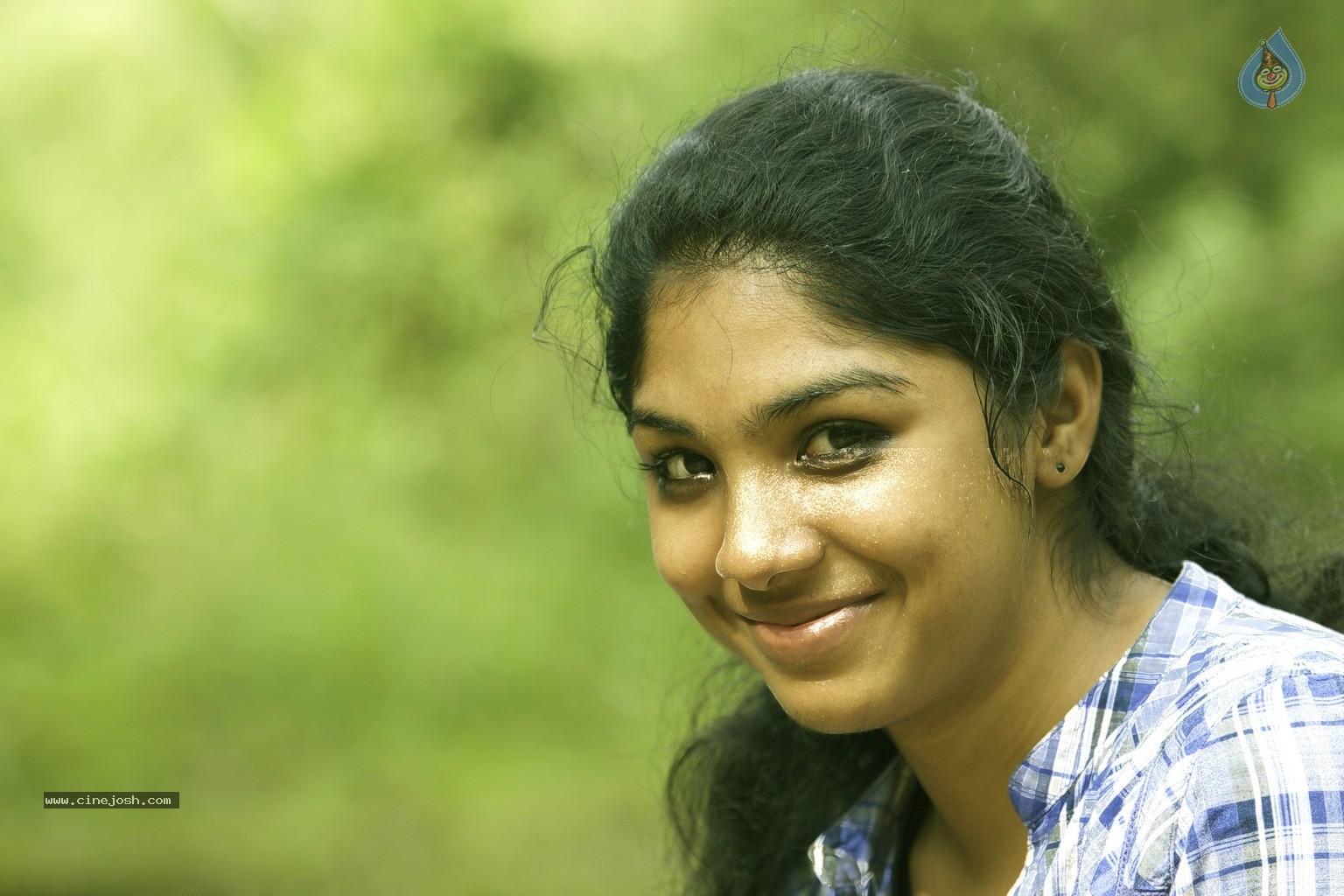 Neethu K Jose Photo Shoot - 21 / 40 photos