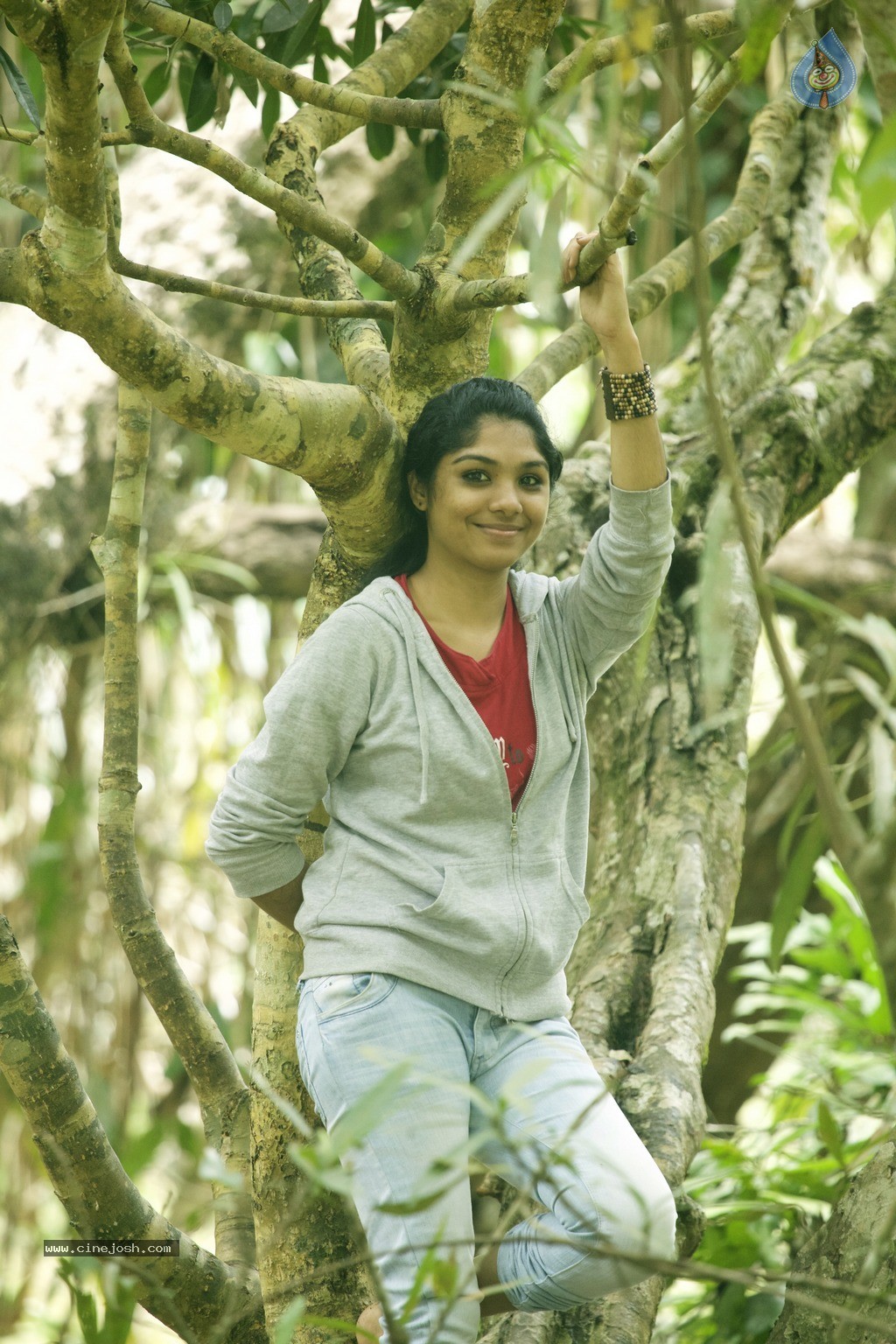 Neethu K Jose Photo Shoot - 36 / 40 photos