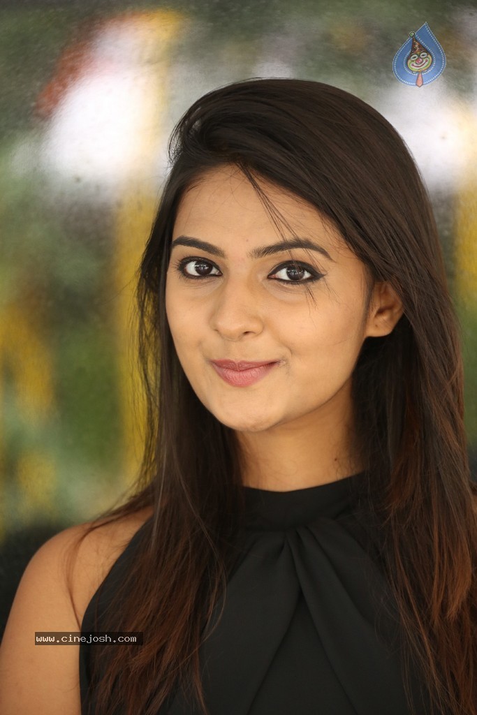 Neha Deshpande Latest Gallery - 23 / 90 photos