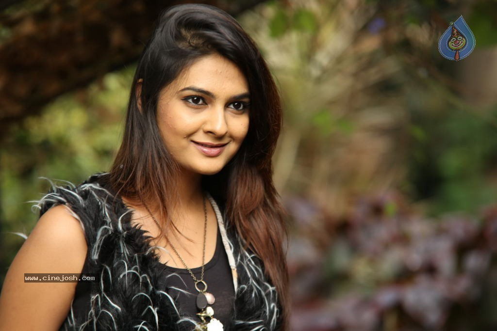 Neha Deshpande Latest Photos - 44 / 152 photos