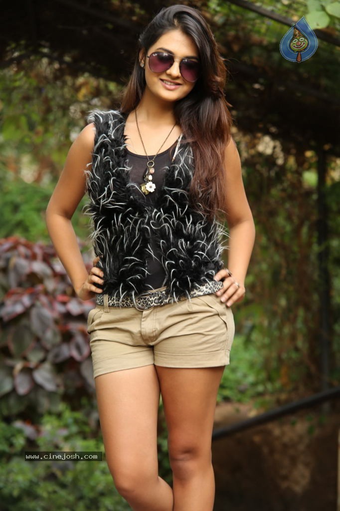 Neha Deshpande Latest Photos - 85 / 152 photos