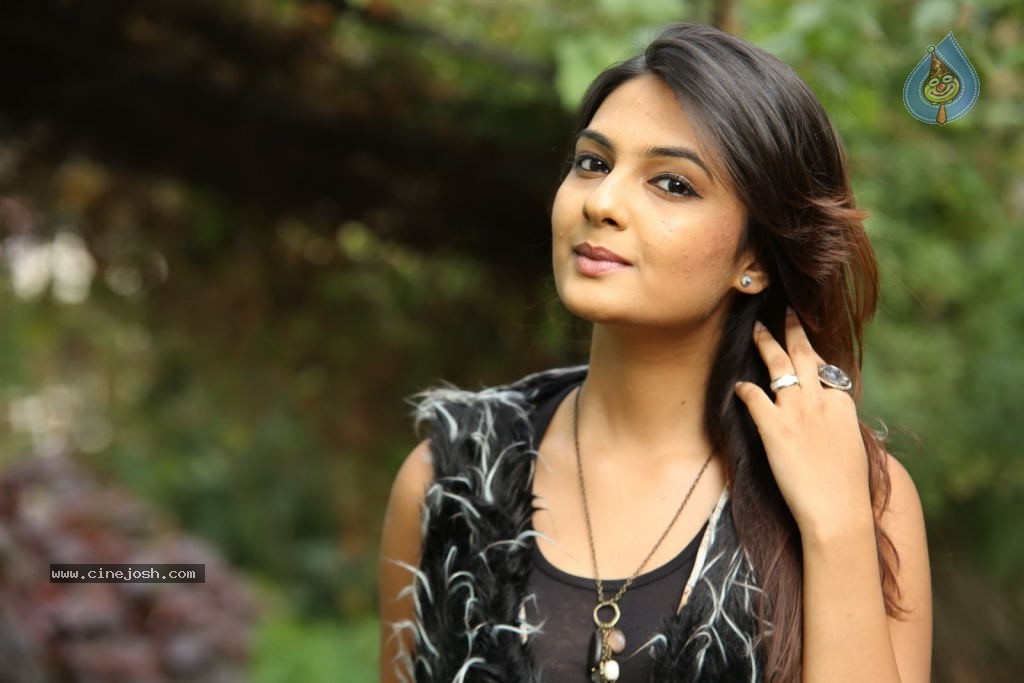 Neha Deshpande Latest Photos - 130 / 152 photos