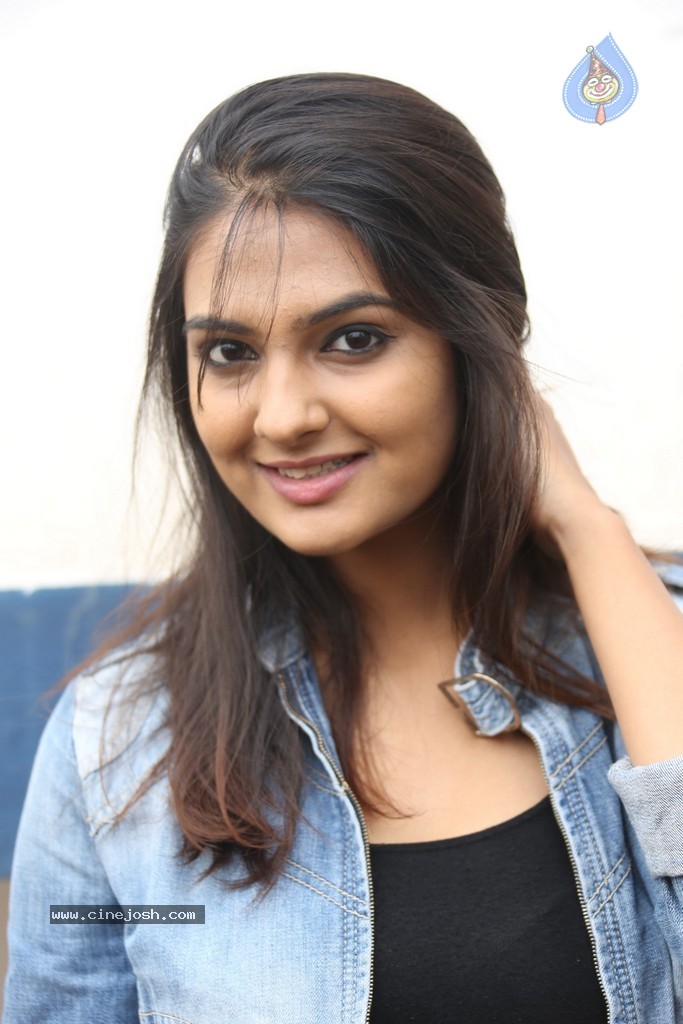 Neha Deshpande New Gallery - 28 / 66 photos