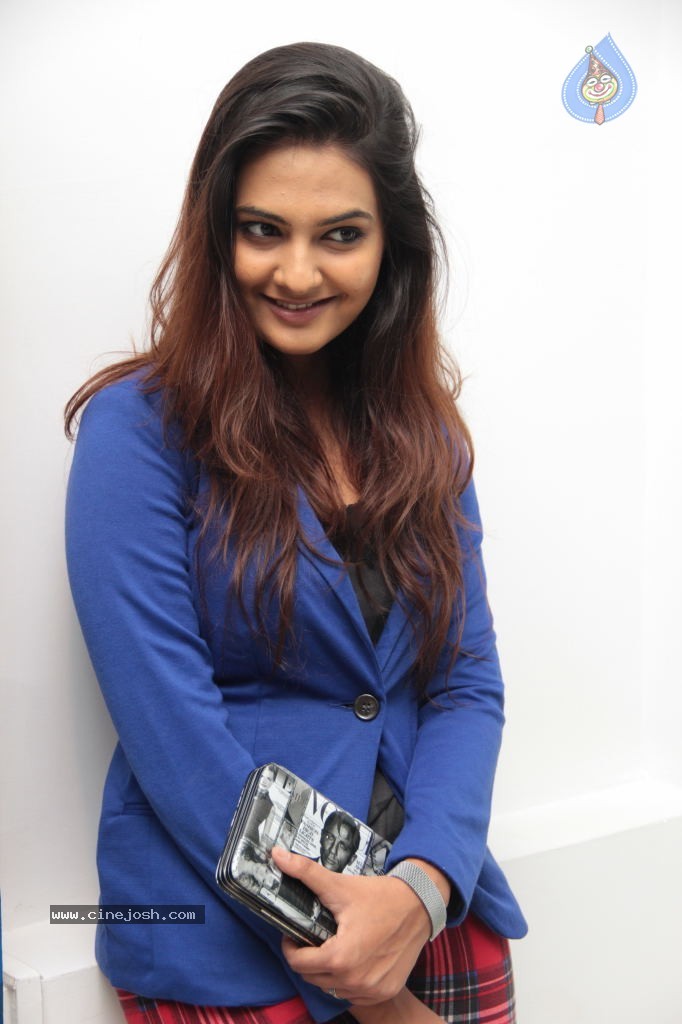 Neha Deshpande New Photos - 31 / 62 photos