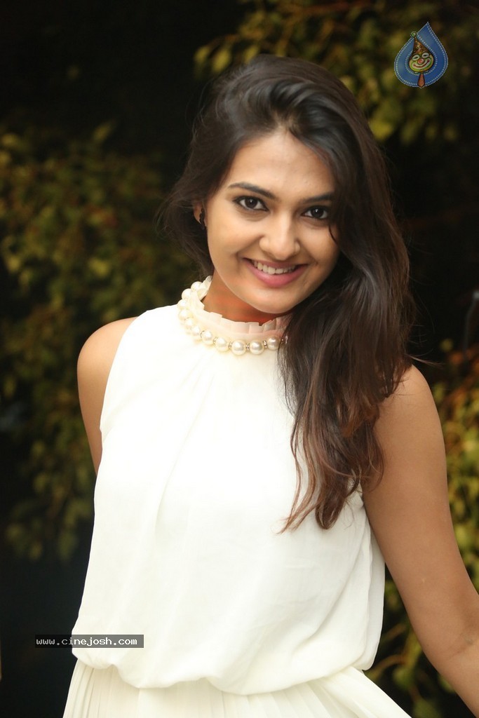 Neha Deshpande New Stills - 80 / 125 photos