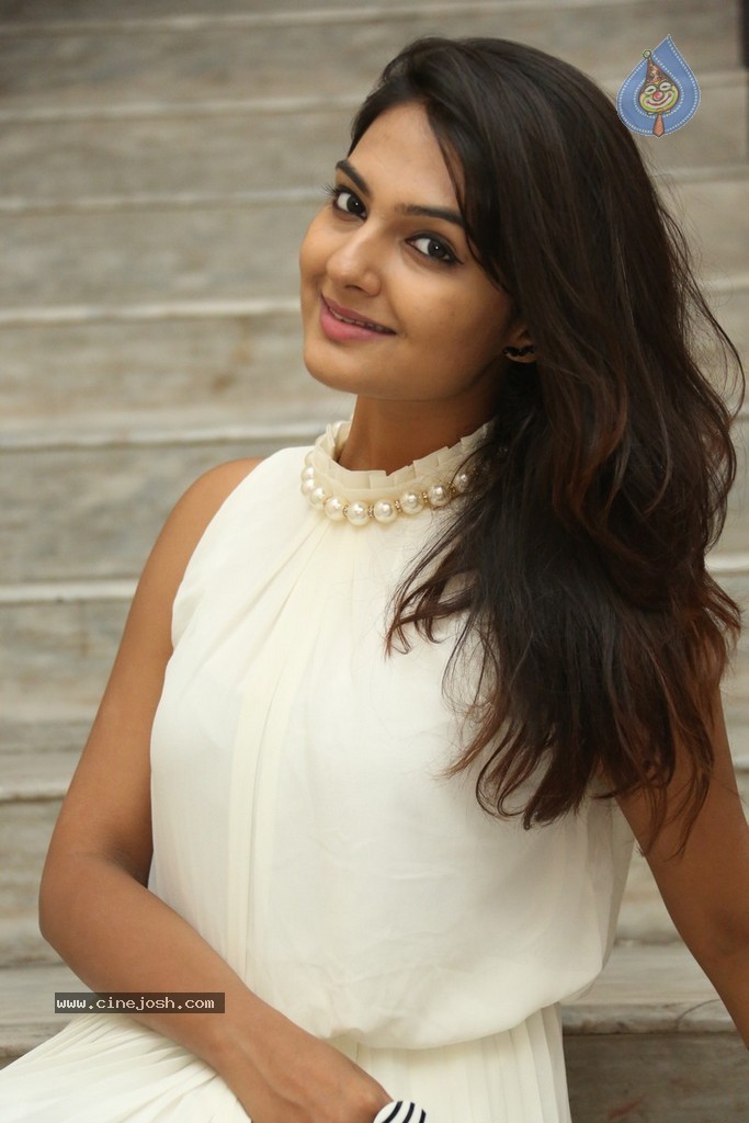 Neha Deshpande New Stills - 109 / 125 photos