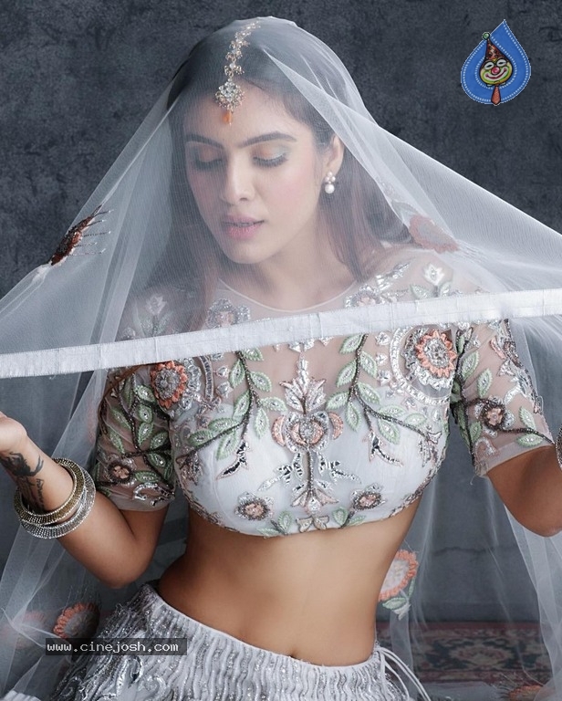 Neha Malik Latest Photos - 25 / 44 photos