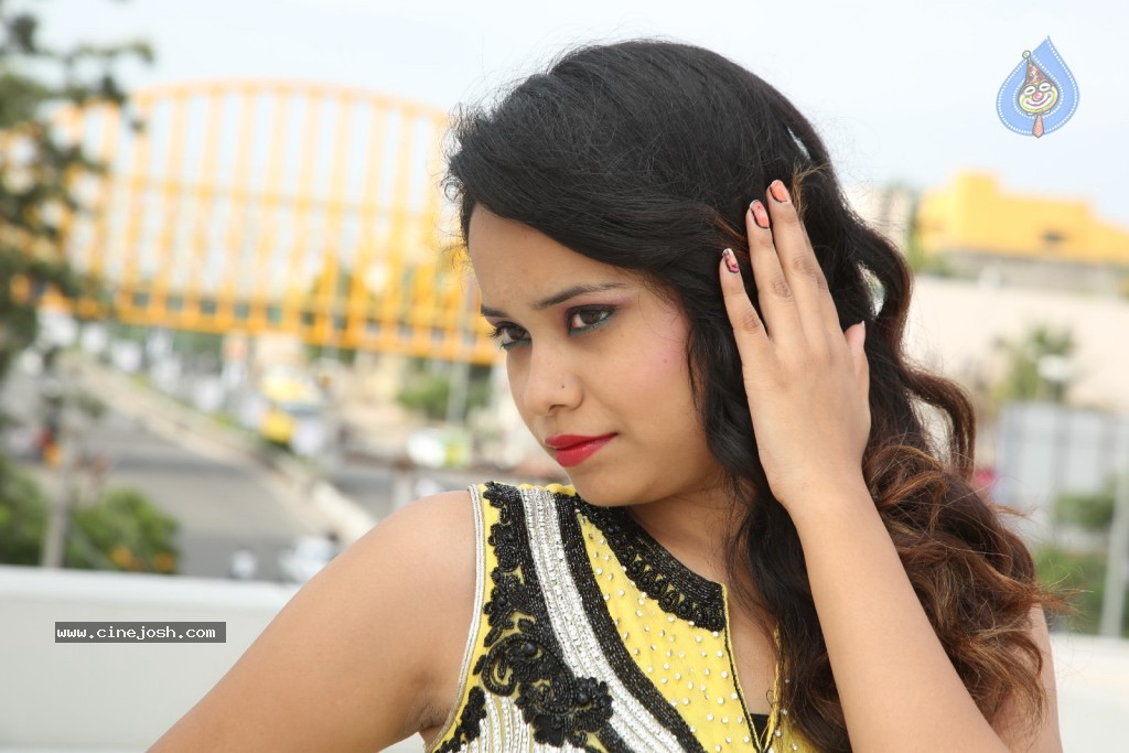 Neha New Stills - 26 / 46 photos