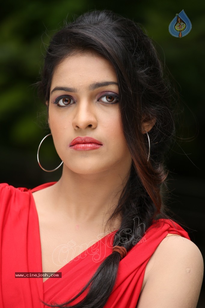 Neha Ratnakar Stills - 32 / 91 photos