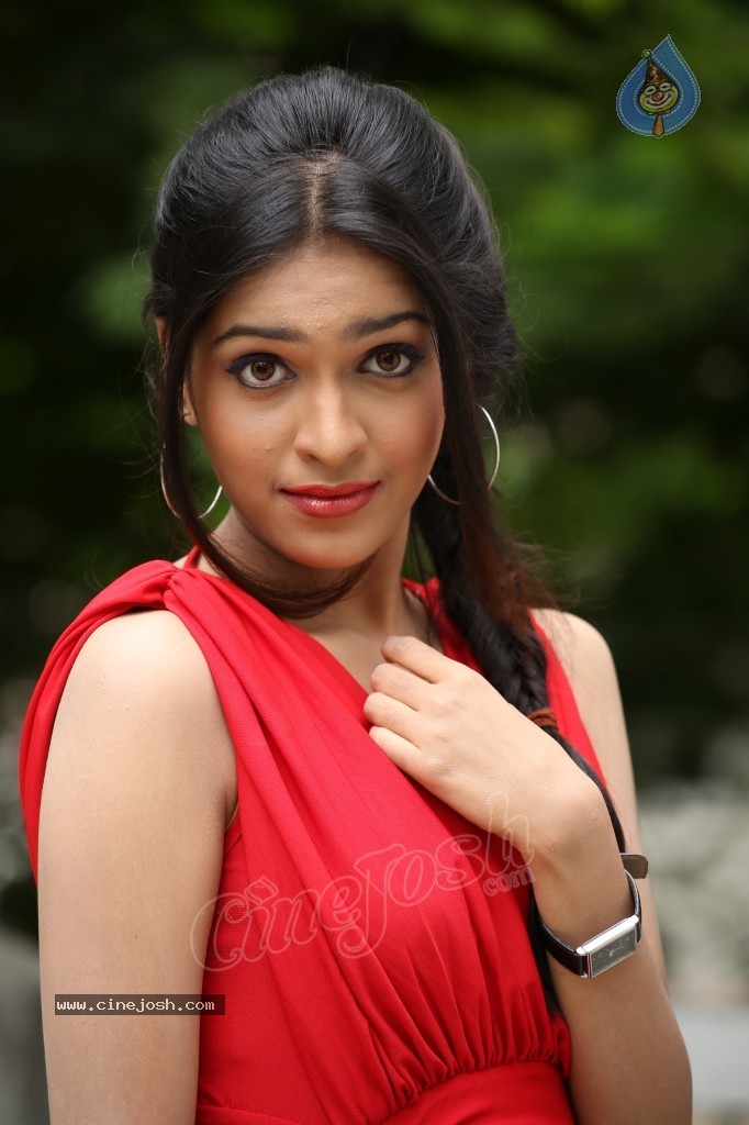 Neha Ratnakar Stills - 69 / 91 photos