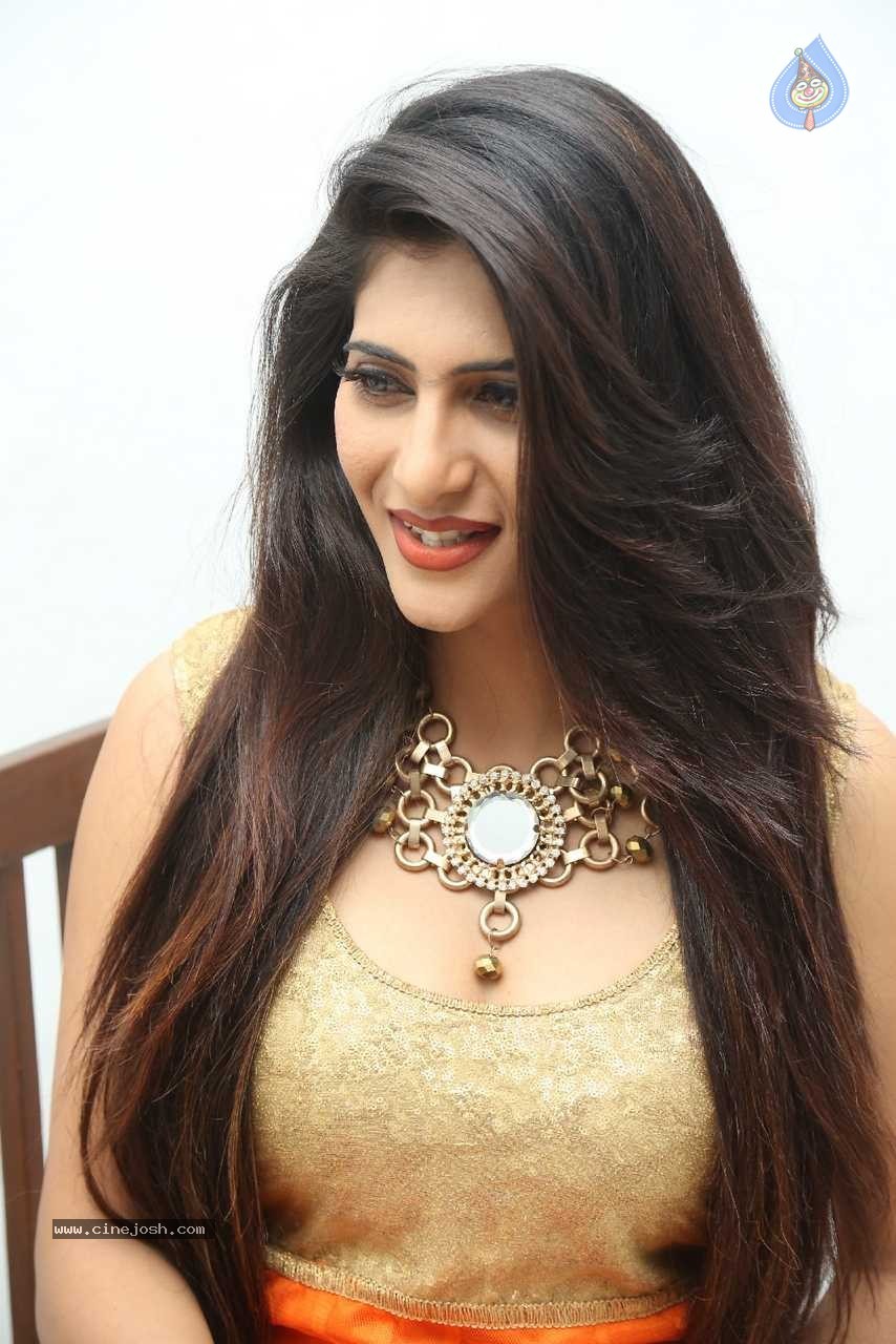 Neha Saxena Latest Photos - 26 / 57 photos