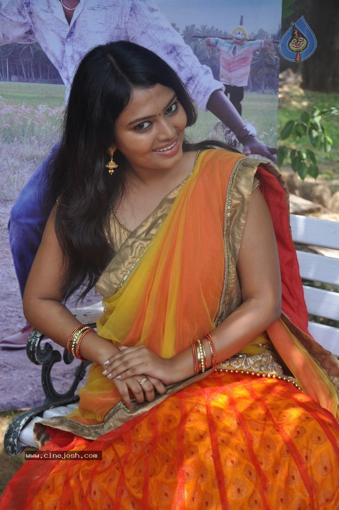 Nekha Hot Stills - 38 / 57 photos