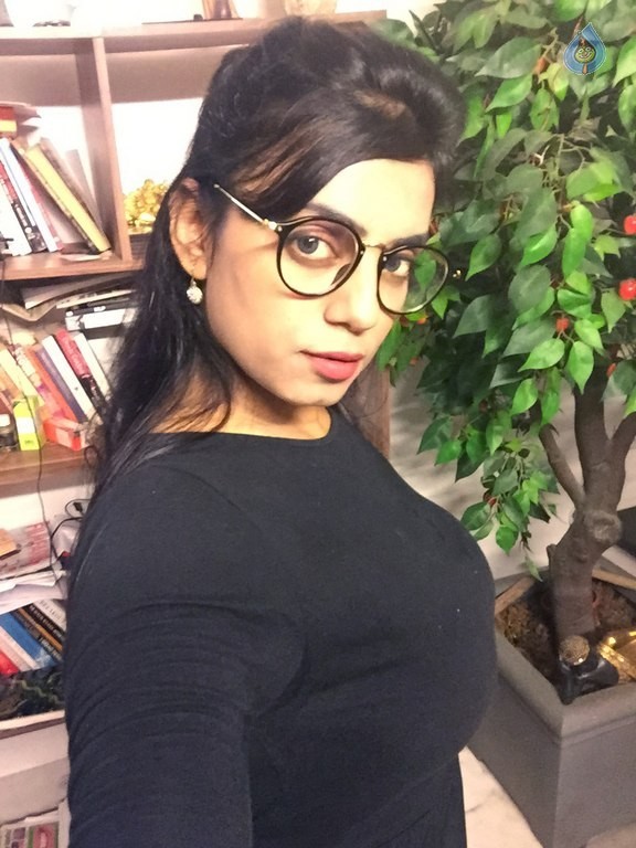 New Actress Namrata Photos - 24 / 24 photos