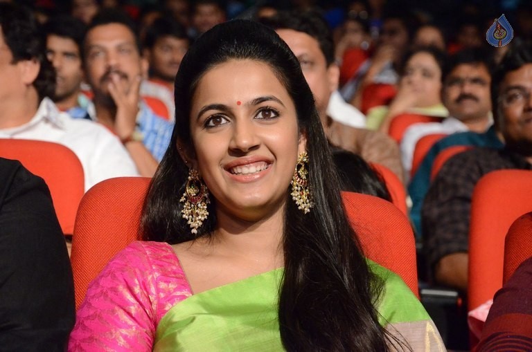 Niharika at Oka Manasu Audio Launch - 24 / 40 photos