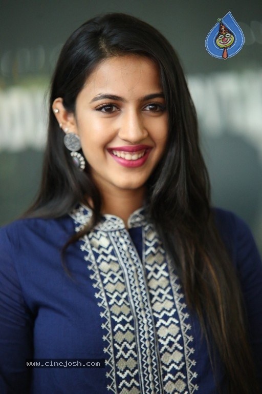 Niharika Latest Photos - 6 / 12 photos