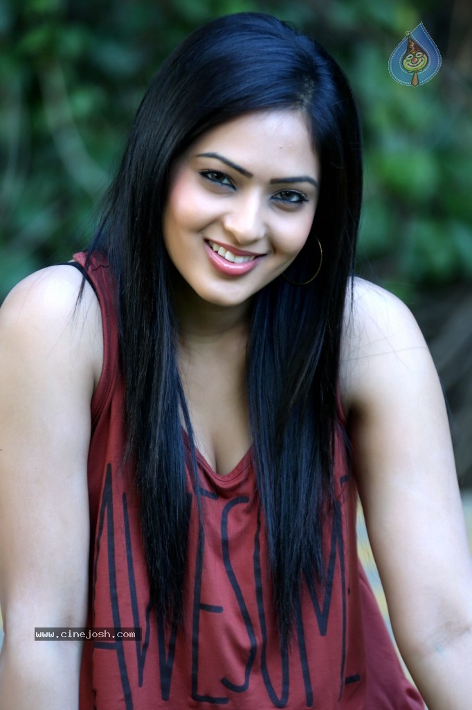 Nikesha Patel Latest Gallery - 81 / 125 photos