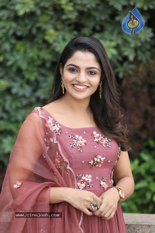 Nikhila Vimal Photos - 2 / 19 photos