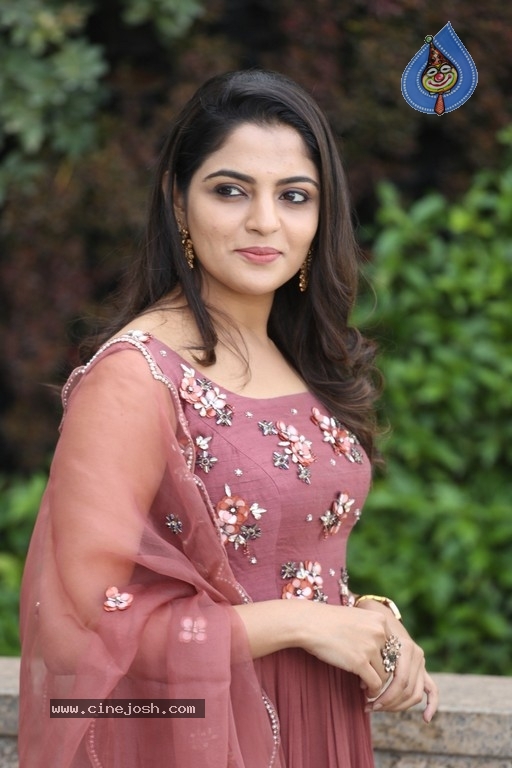 Nikhila Vimal Photos - 12 / 19 photos