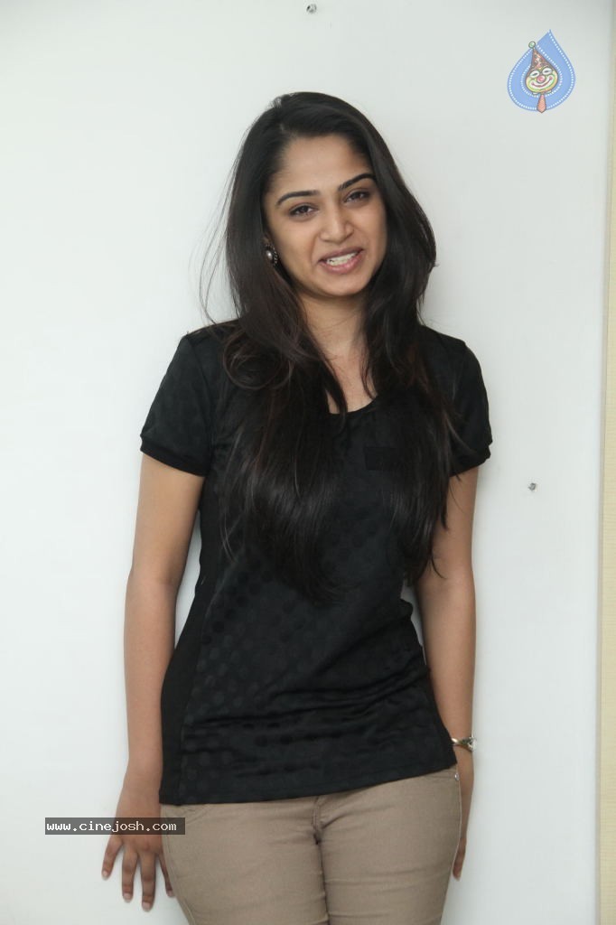 Nikitha Anil New Photos - 39 / 54 photos