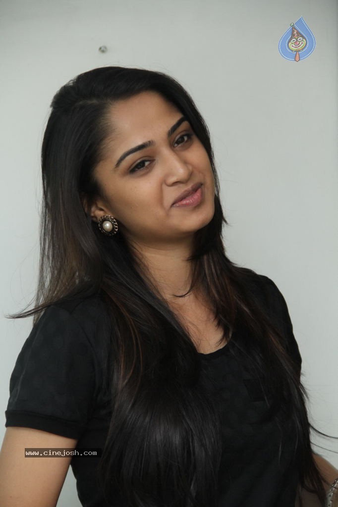 Nikitha Anil New Photos - 42 / 54 photos