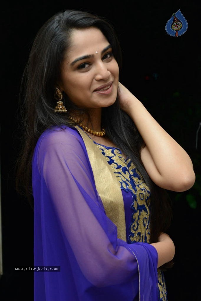 Nikitha Anil Stills - 2 / 26 photos