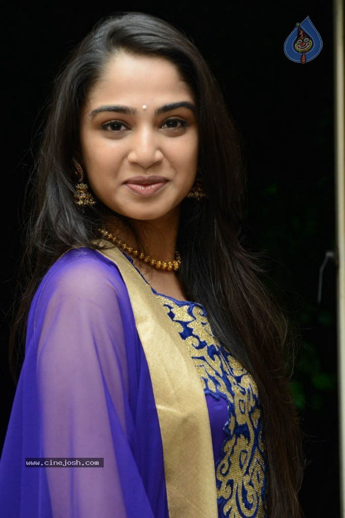 Nikitha Anil Stills - 20 / 26 photos