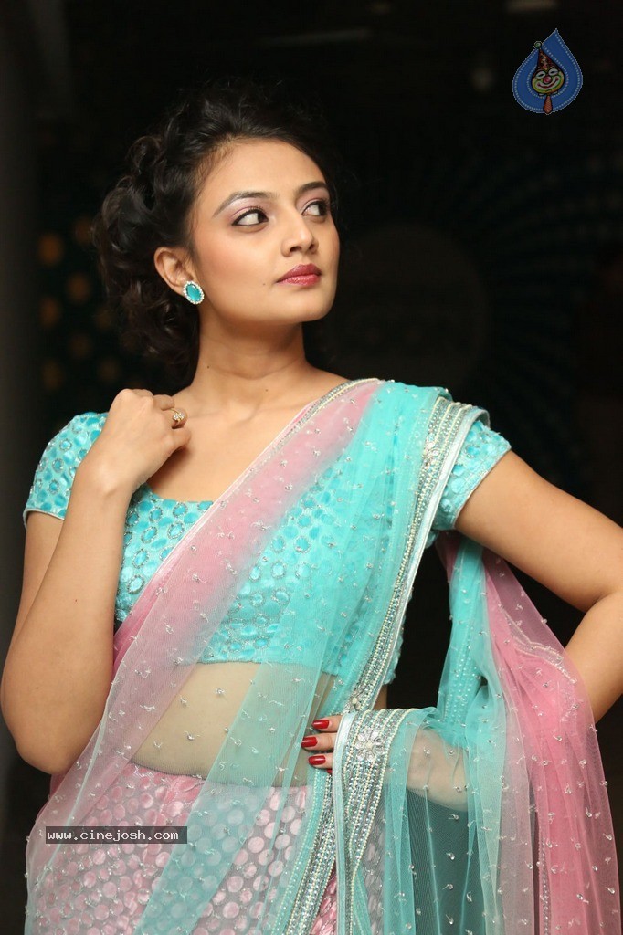 Nikitha Narayan Latest Pics - 27 / 90 photos