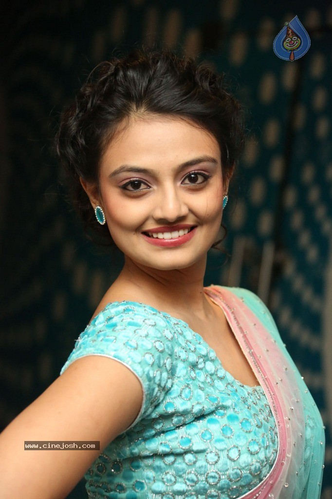 Nikitha Narayan Latest Pics - 36 / 90 photos