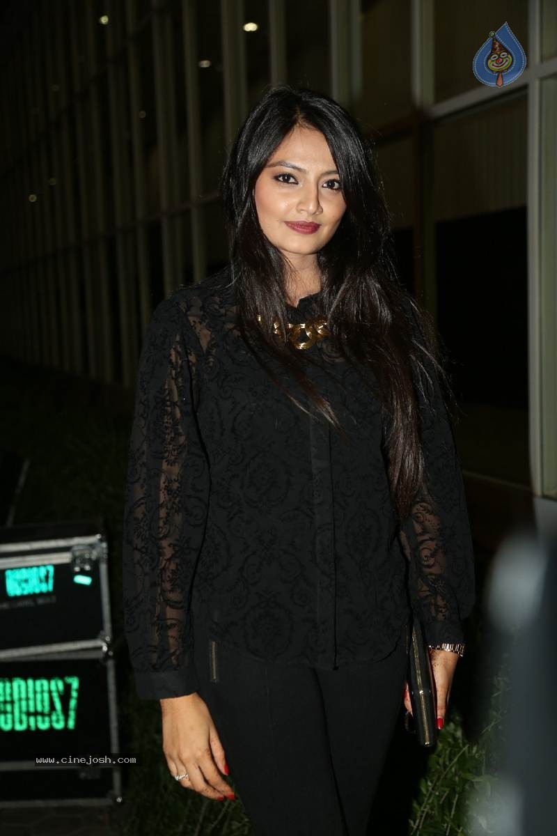 Nikitha Narayan New Photos - 40 / 44 photos