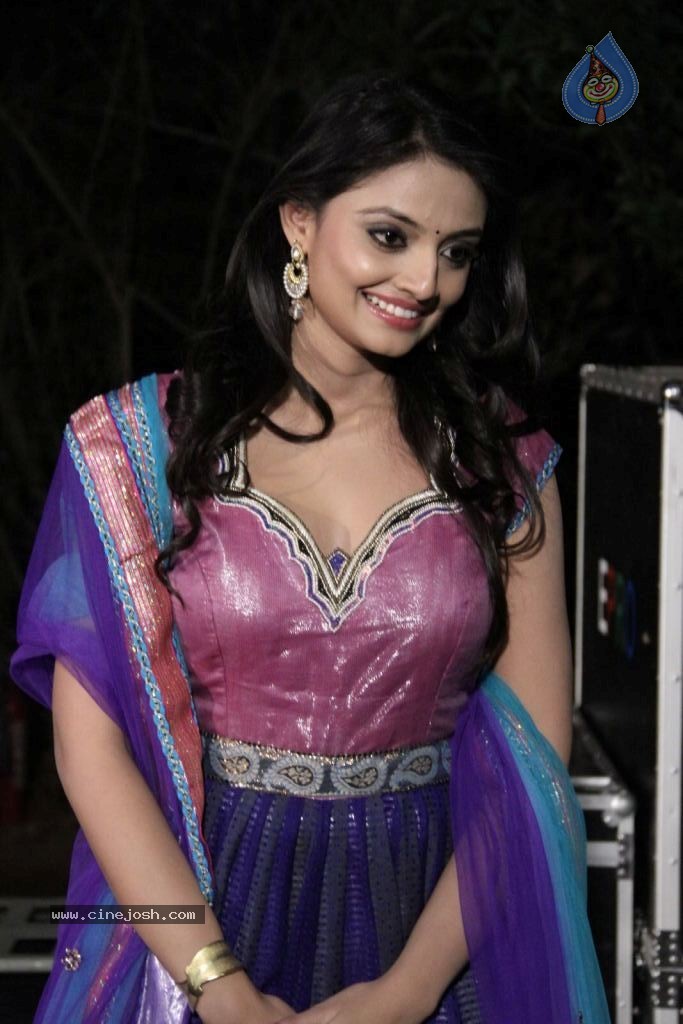 Nikitha Narayana New Photos - 73 / 100 photos