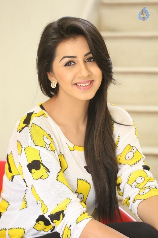 Nikki Galrani Latest Pics - 38 / 63 photos