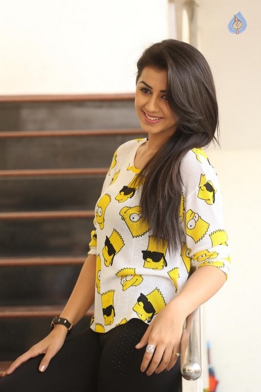 Nikki Galrani Latest Pics - 44 / 63 photos