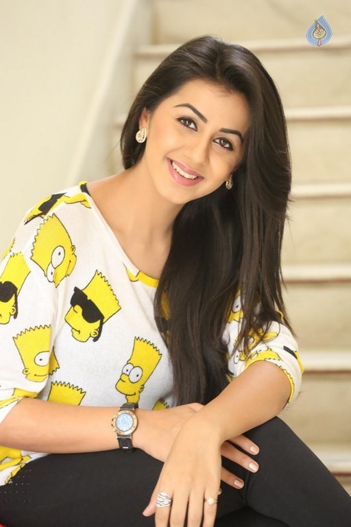 Nikki Galrani Latest Pics - 48 / 63 photos