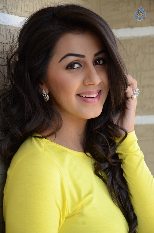 Nikki Galrani New Photos - 16 / 37 photos