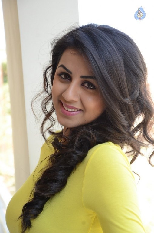 Nikki Galrani New Photos - 31 / 37 photos
