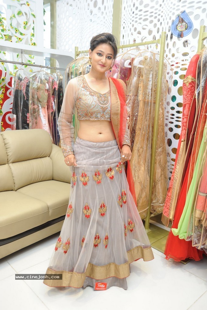 Nilofer Latest Images - 6 / 43 photos