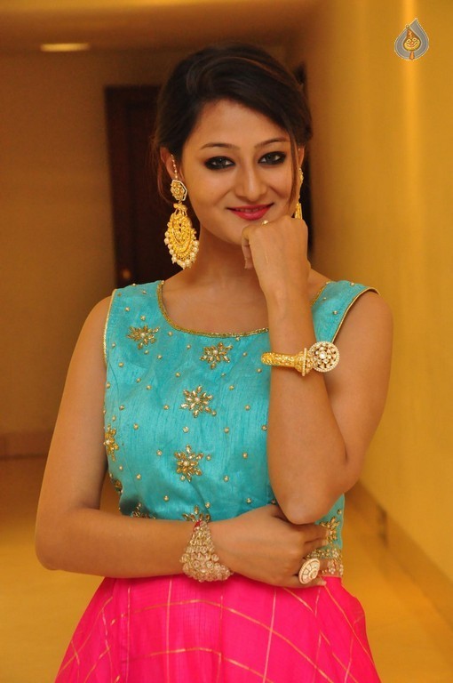 Nilofer New Gallery  - 17 / 36 photos