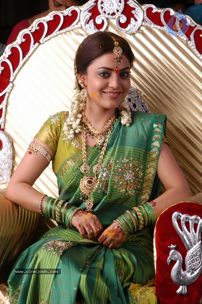 Nisha Agarwal Hot Stills - 15 / 61 photos