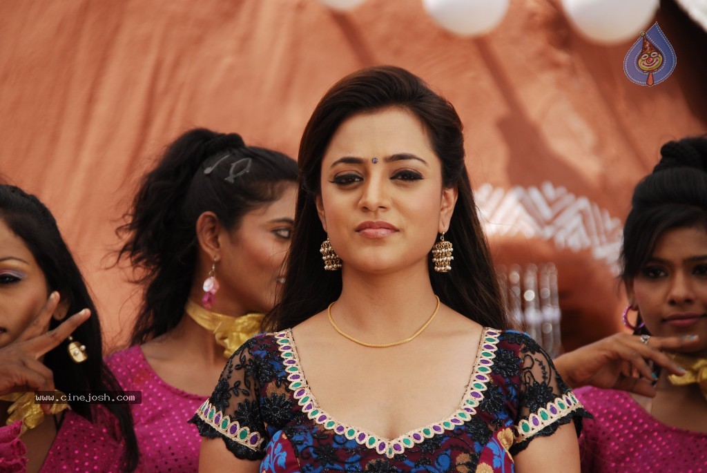 Nisha Agarwal New Hot Stills - 36 / 51 photos