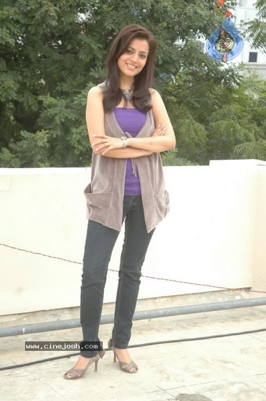 Nisha Agarwal New Stills - 27 / 85 photos