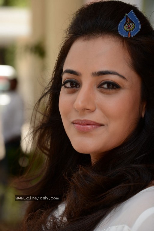Nisha Agarwal New Stills - 42 / 51 photos