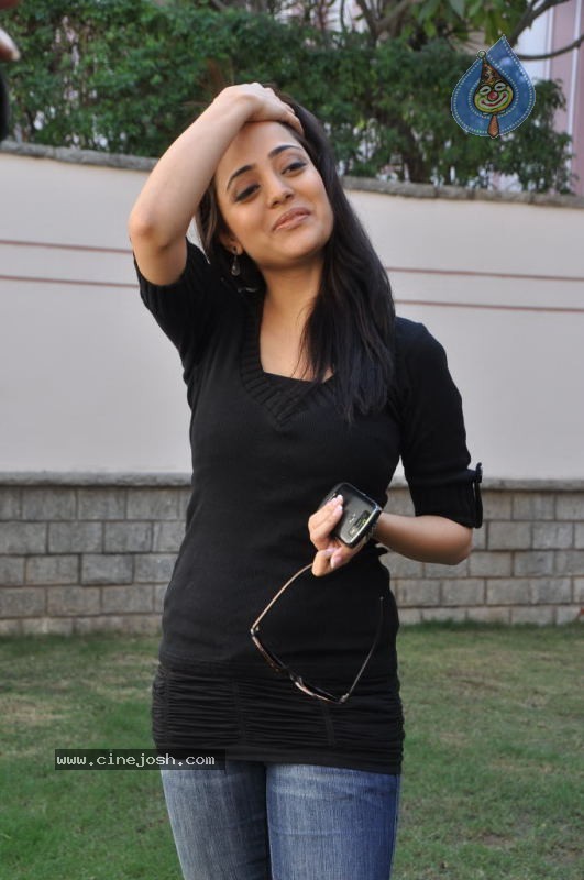 Nisha Agarwal Photos - 59 / 70 photos