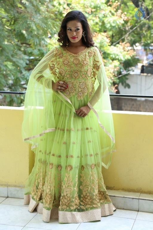 Nisha Latest Photos - 7 / 16 photos