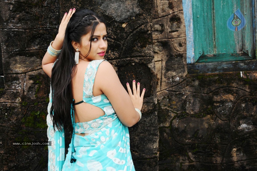 Nisha Shah Hot Gallery - 23 / 54 photos