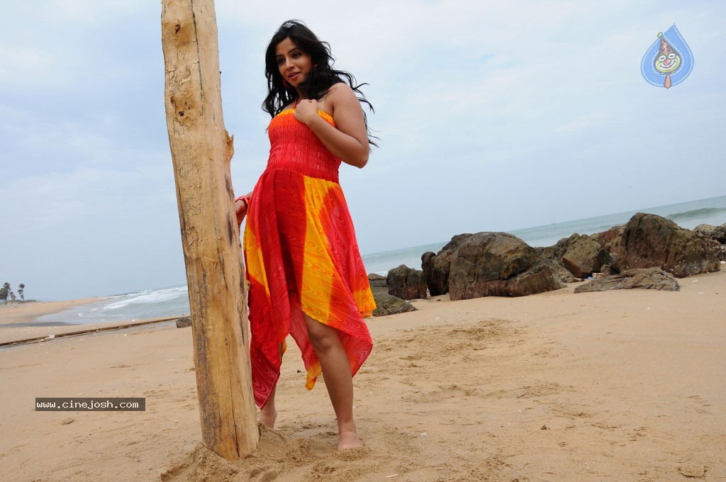 Nisha Shah Spicy Photos  - 9 / 83 photos