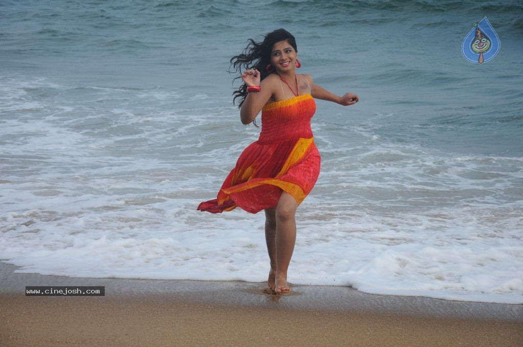 Nisha Shah Spicy Photos  - 43 / 83 photos