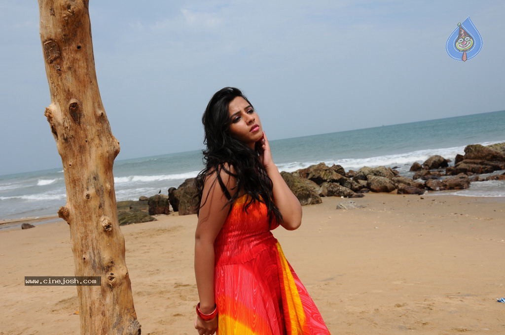 Nisha Shah Spicy Photos  - 63 / 83 photos