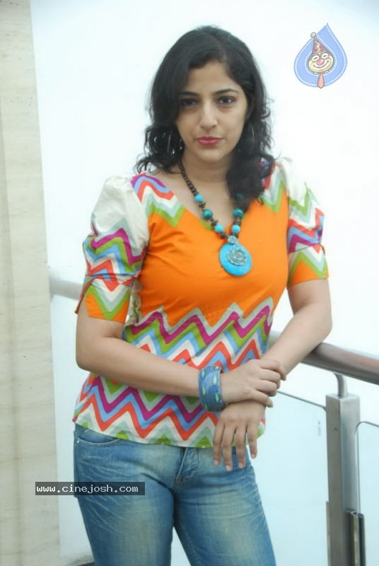 Nishanthi Actress Stills - 10 / 32 photos