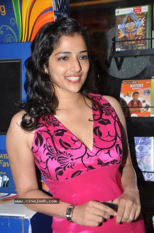 Nishanthi Evani Latest Gallery - 12 / 28 photos